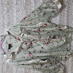 Robert Louis Womens 1X Green And Pink Silk Blend Floral Pajama Top, Quiet Luxury